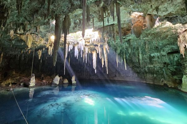 Cenote XCANAHALTUN, Temozon, Yucatan, Mexico